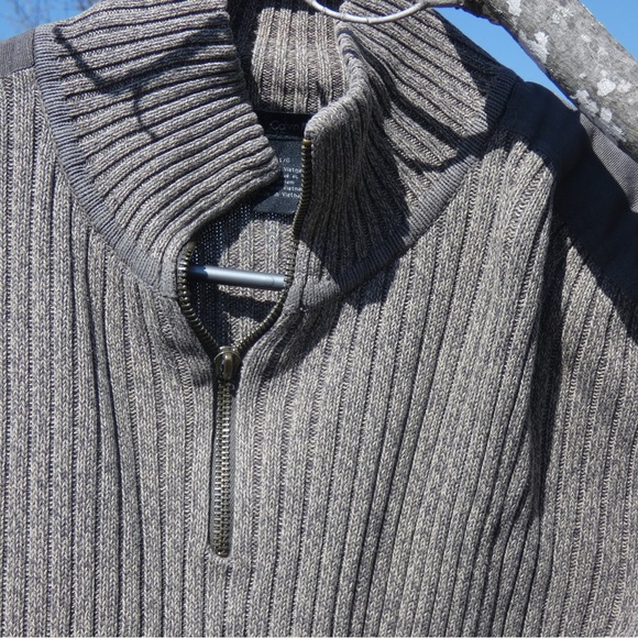 Men’s Calvin Klein turtleneck sweater - Picture 3 of 4